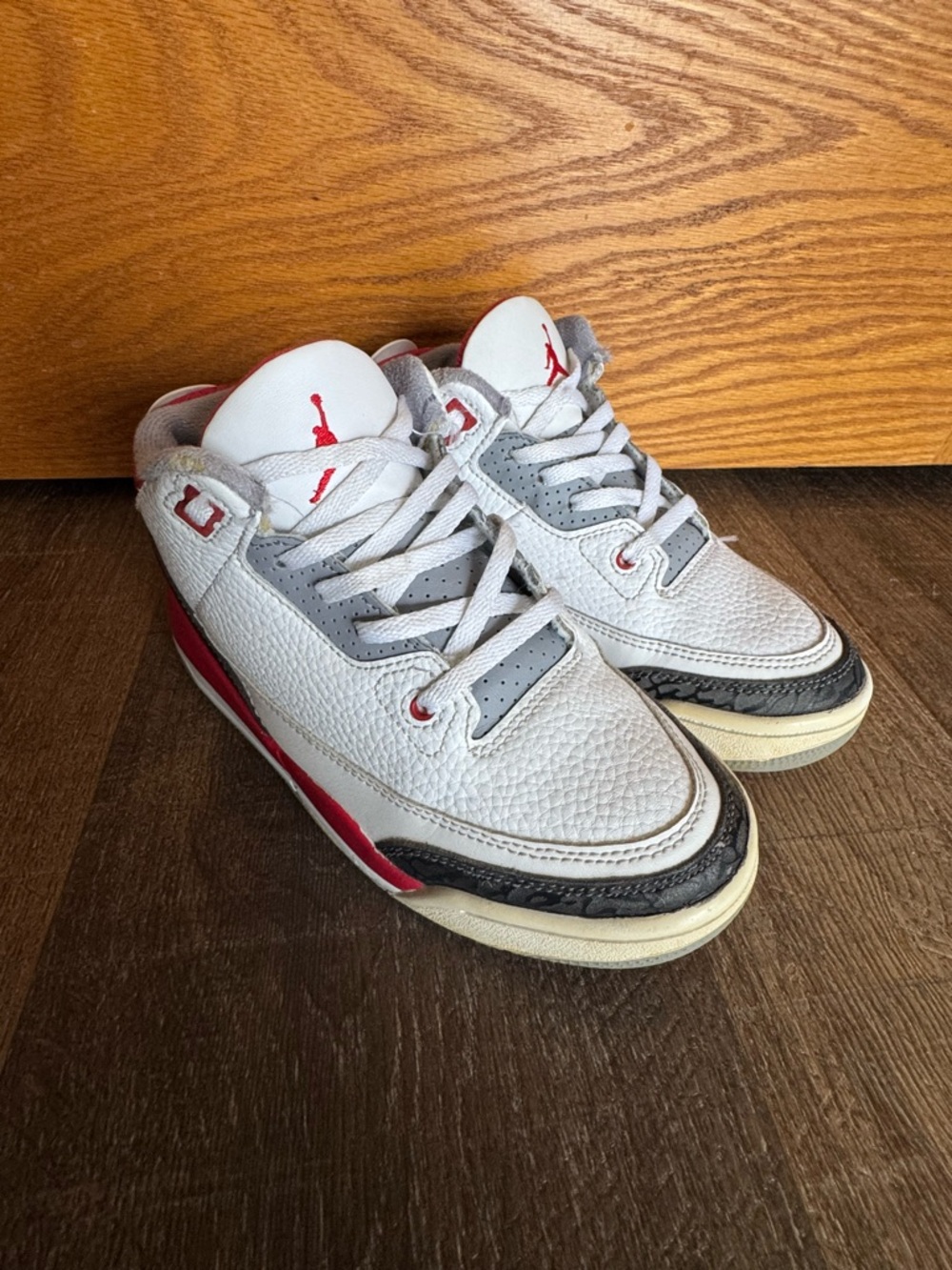 Jordan 3 Retro Fire Red (2022) - Kids Size 1Y